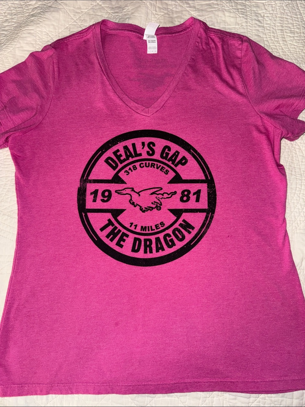 Deal's Gap The Dragon V-Neck Tee in Fuchsia Pink